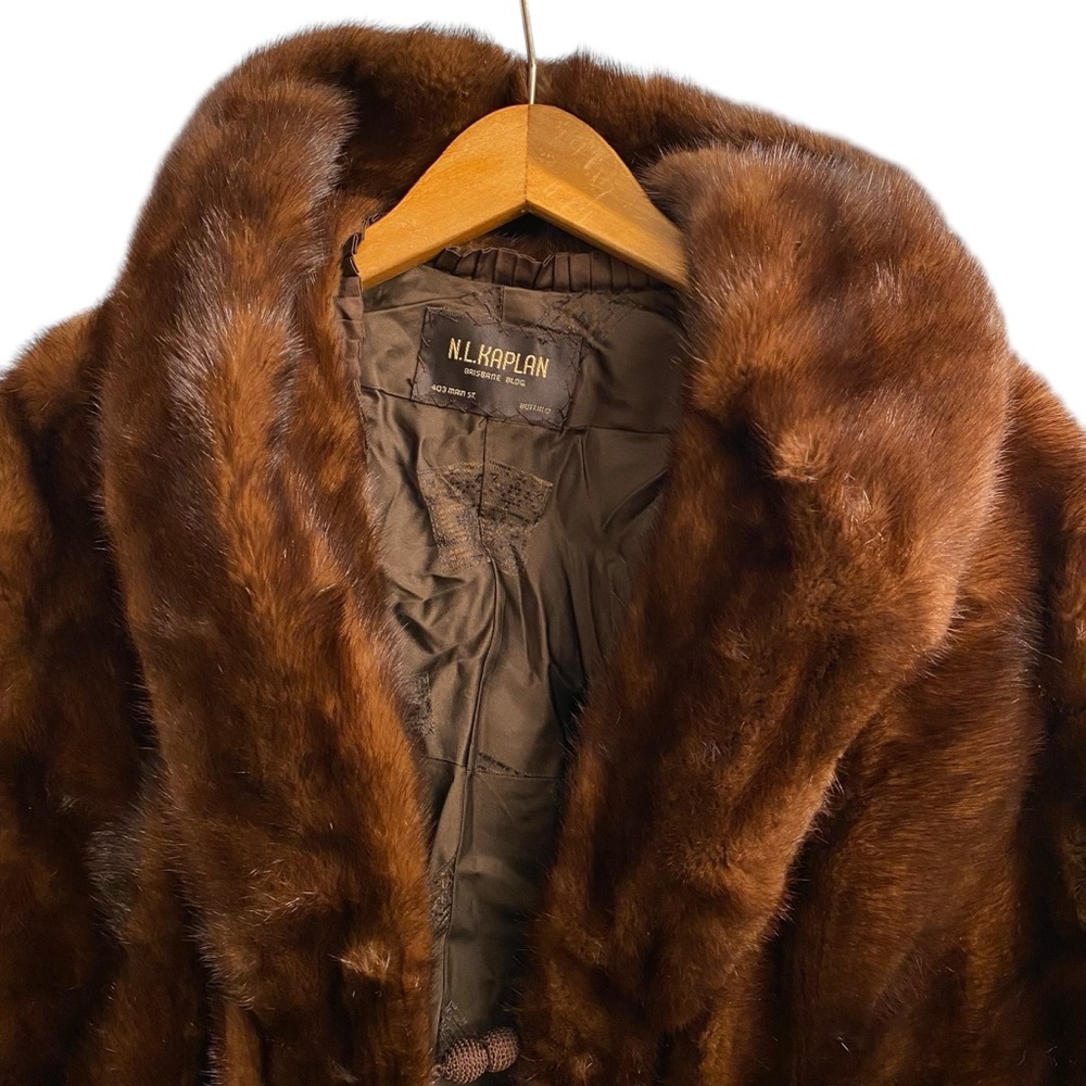 Vintage 50’s / 60’s N.L. Kaplan Brown Real Fur Shawl - Picture 3 of 13
